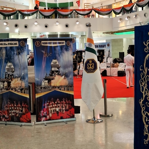 Indoor / Outdoor Flags with Pole Alternate